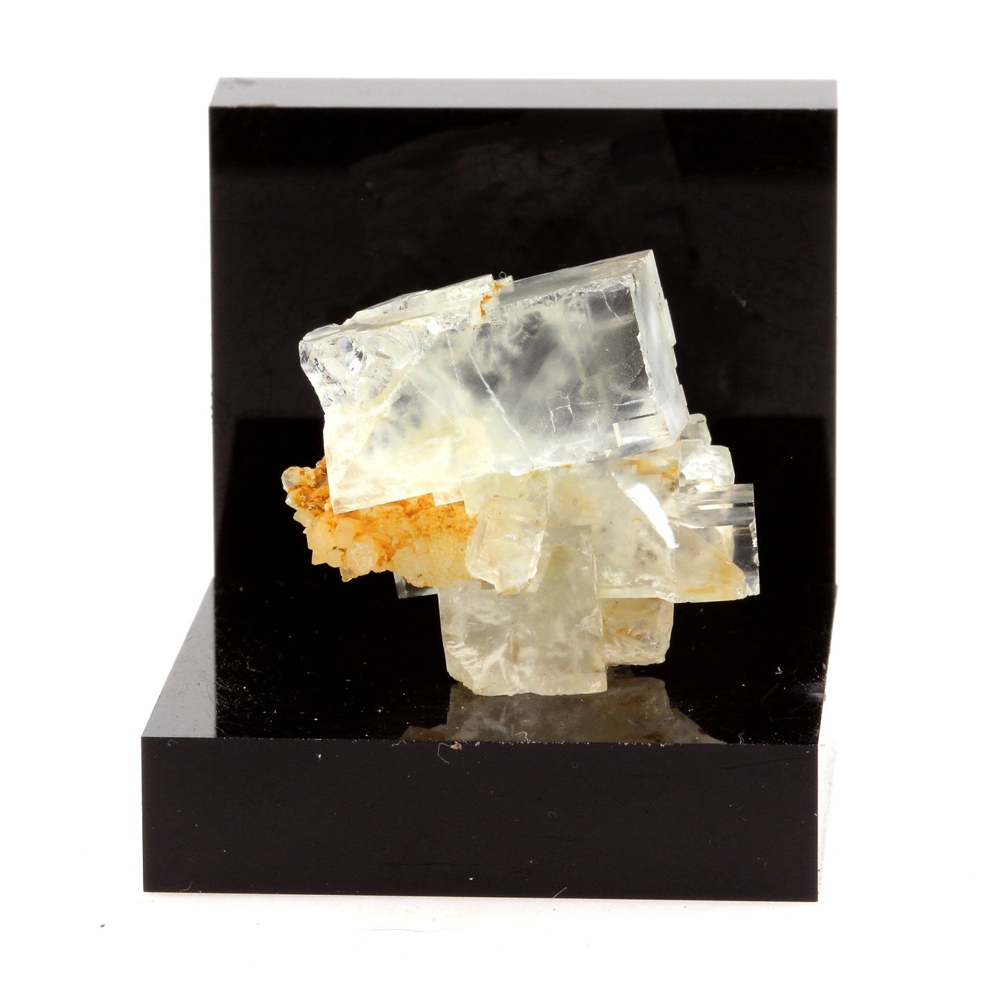 Fluorite. 85.0 carats. Langeac, Haute-Loire, France