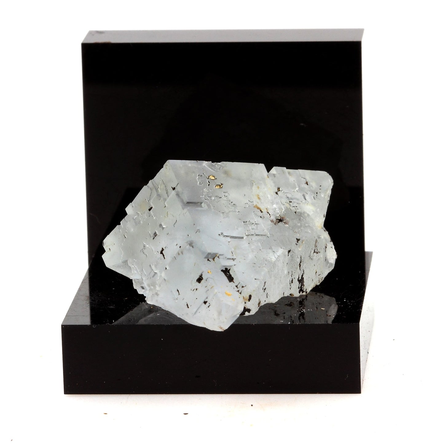 Fluorite. 107.0 carats. Langeac, Haute-Loire, France