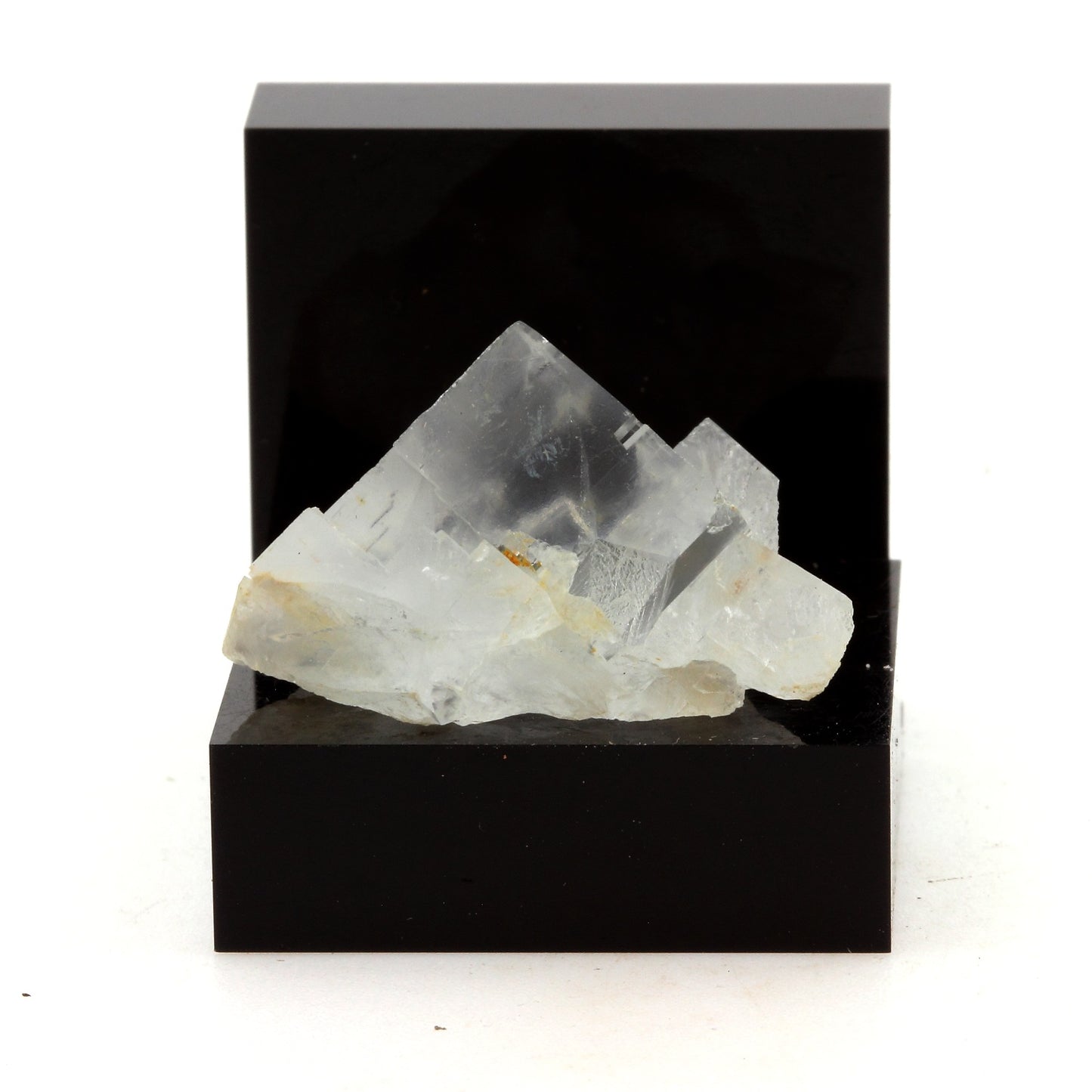 Fluorite. 48.9 carats. Langeac, Haute-Loire, France