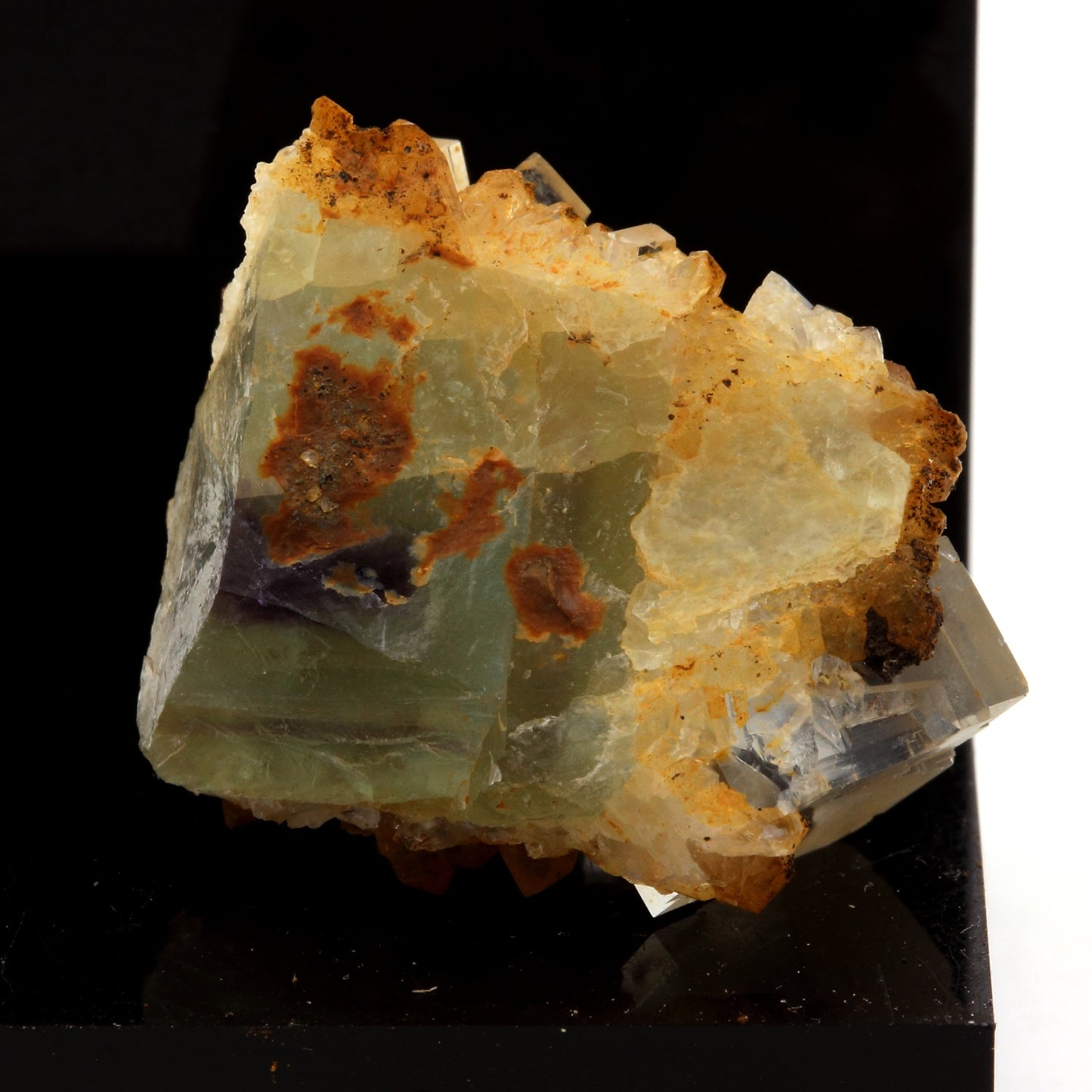 Fluorite + Quartz. 40.6 carats. Langeac, Haute-Loire, France