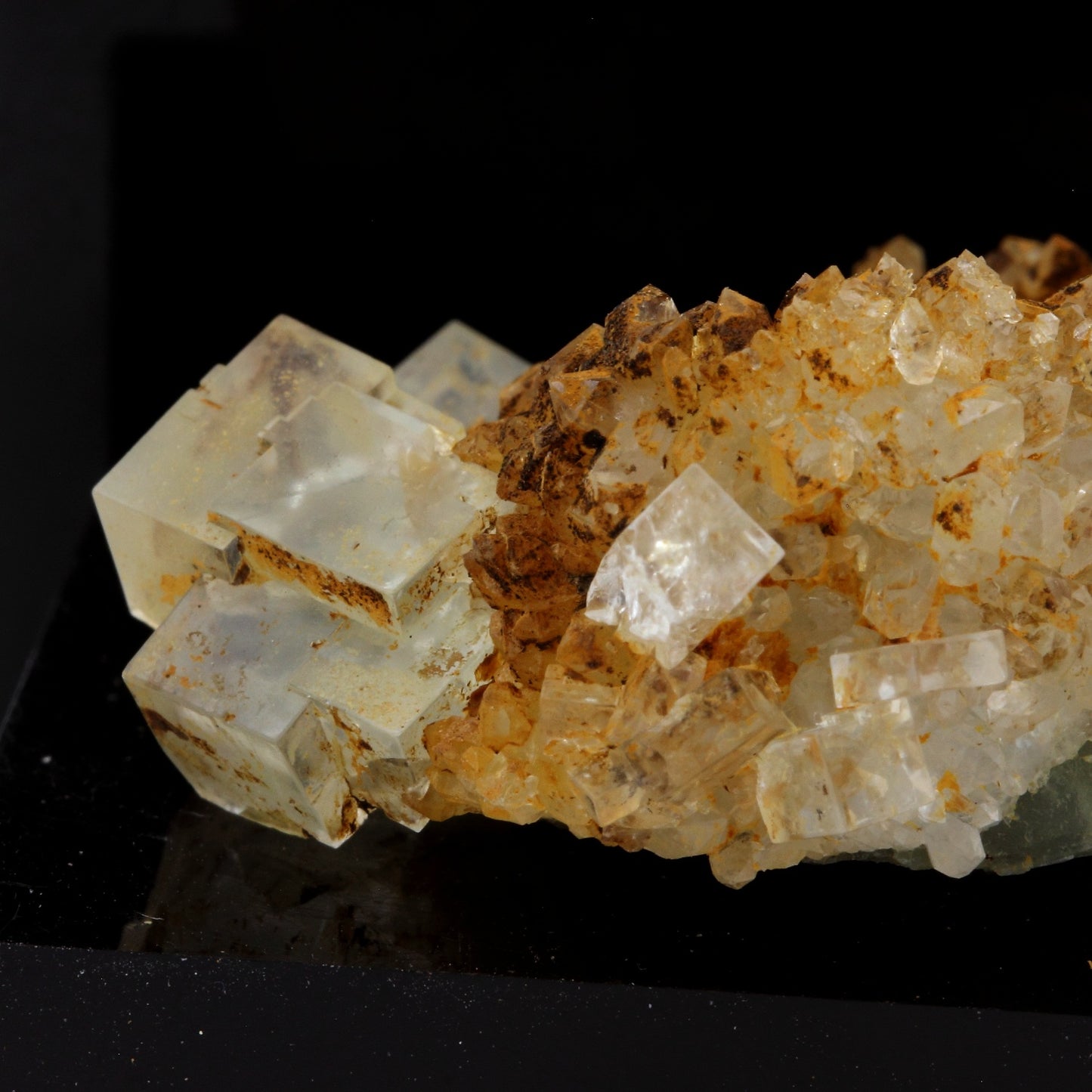 Fluorite + Quartz. 155.1 carats. Langeac, Haute-Loire, France