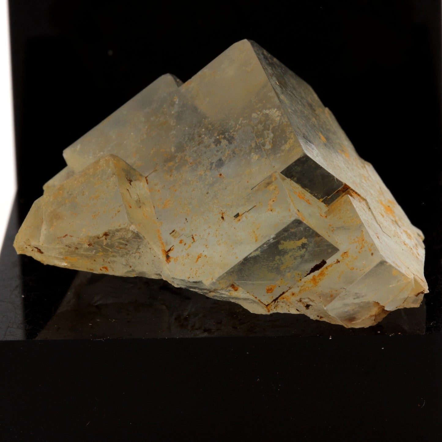 Fluorite. 48.4 carats. Langeac, Haute-Loire, France