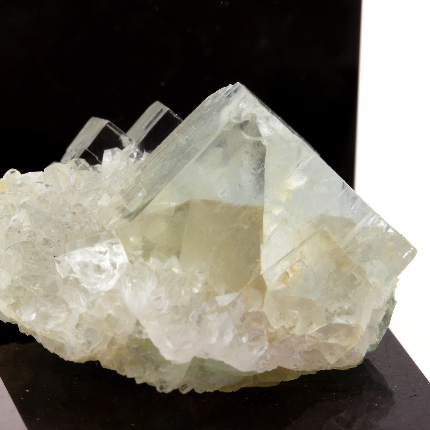 Fluorite + Quartz. 105.2 carats. Langeac, Haute-Loire, France
