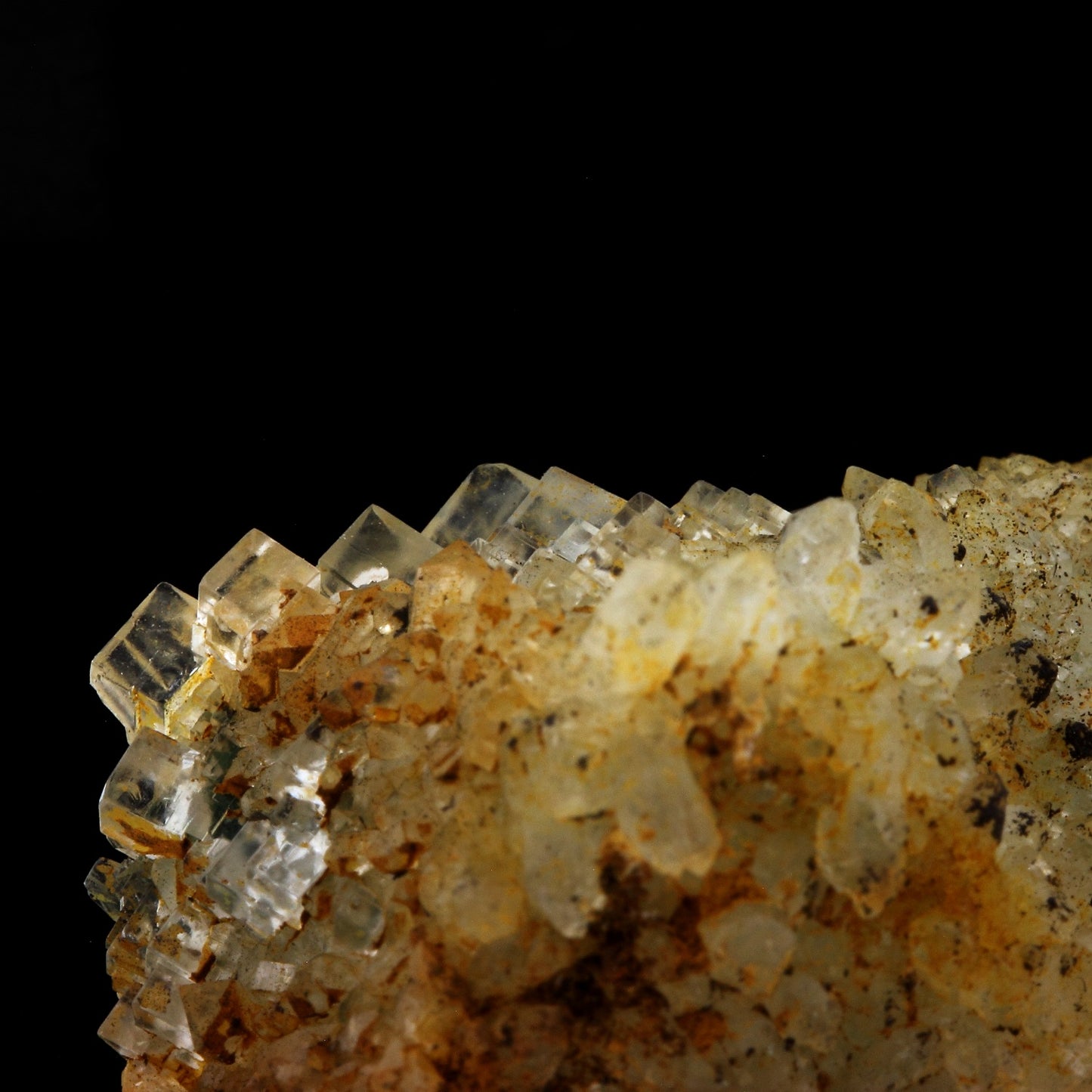Fluorite + Quartz. 102.1 carats. Langeac, Haute-Loire, France