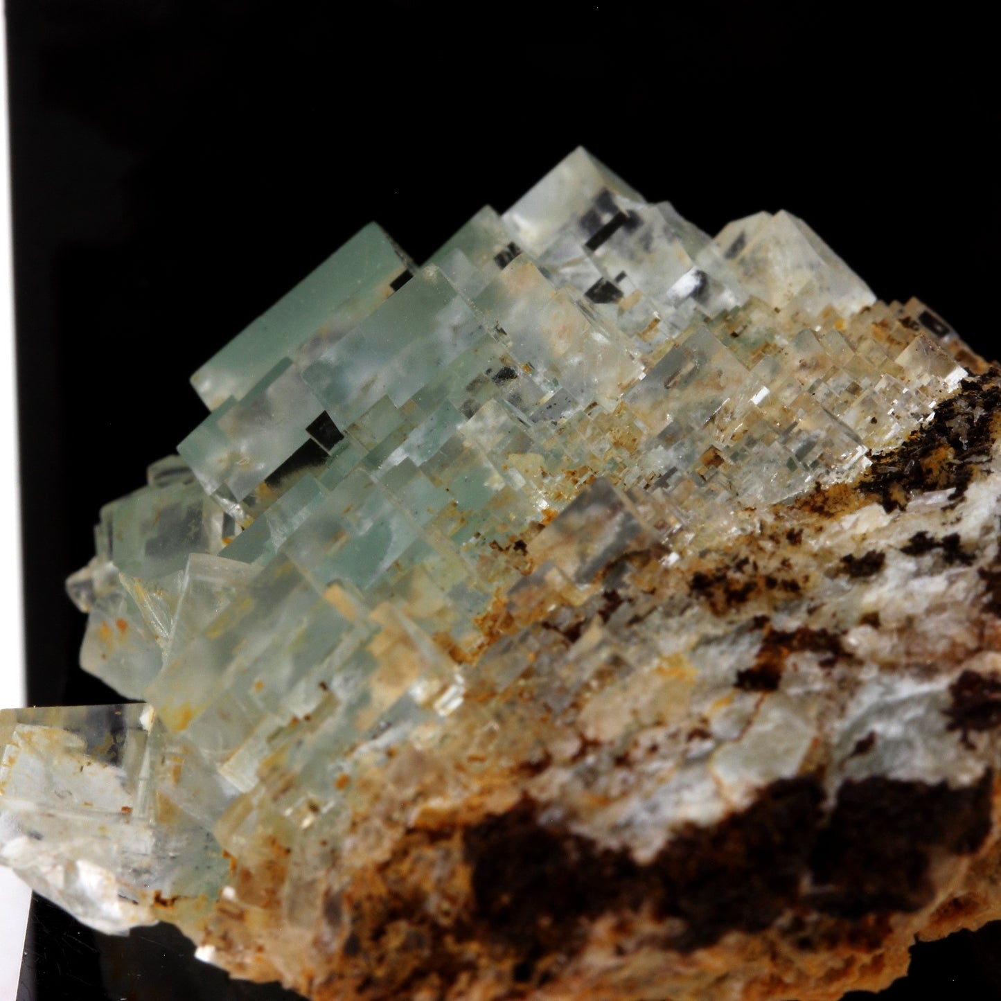 Fluorite. 225.4 carats. Langeac, Haute-Loire, France