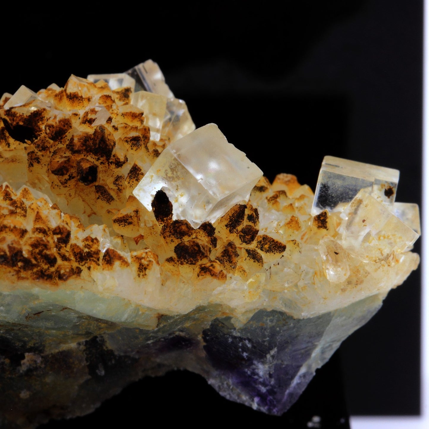 Fluorite + Quartz. 365.2 carats. Langeac, Haute-Loire, France