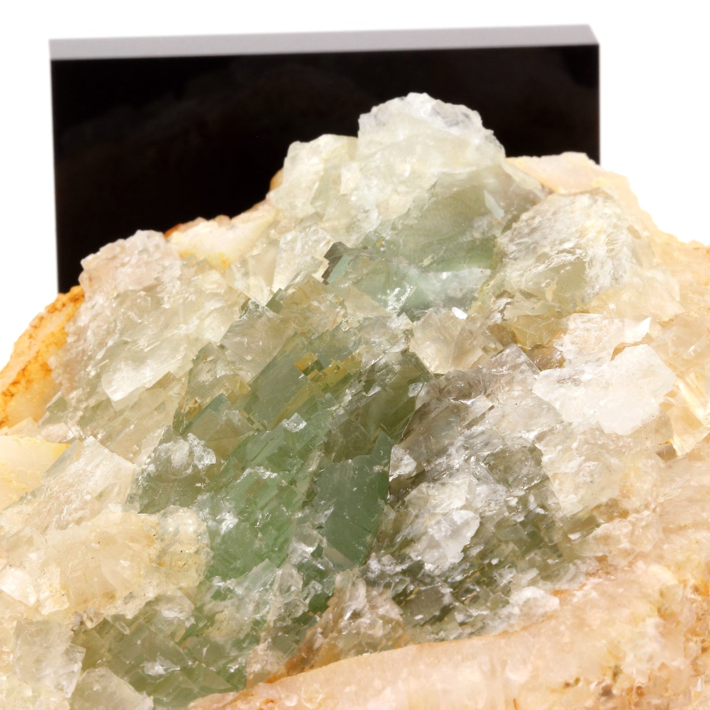 Fluorite + Quartz. 1140.1 carats. Langeac, Haute-Loire, France
