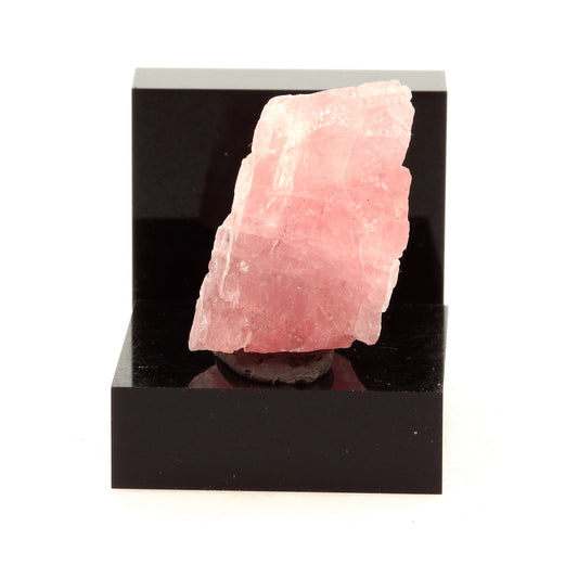 Fluorite rose. 57.9 carats. Massif du Mont-Blanc, France