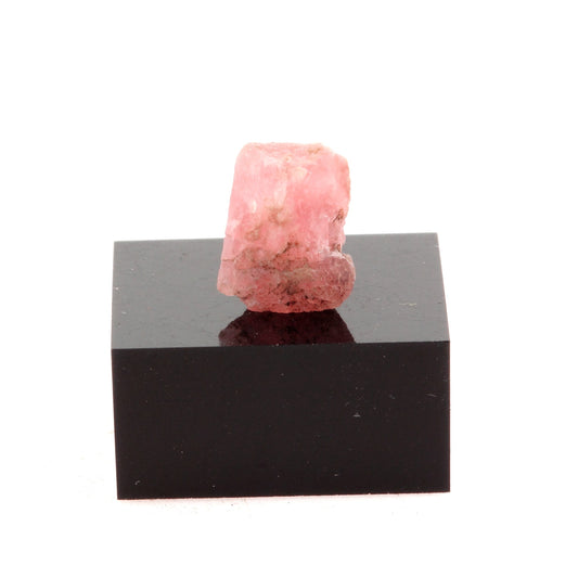 Fluorite rose. 4.33 carats. Massif du Mont-Blanc, France