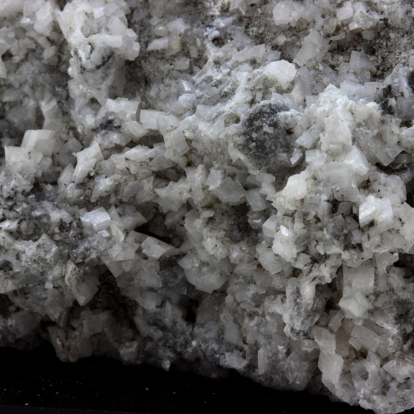 Dolomie (Dolomite) et Calcite. 808.4 carats. Anduze, Gard, France