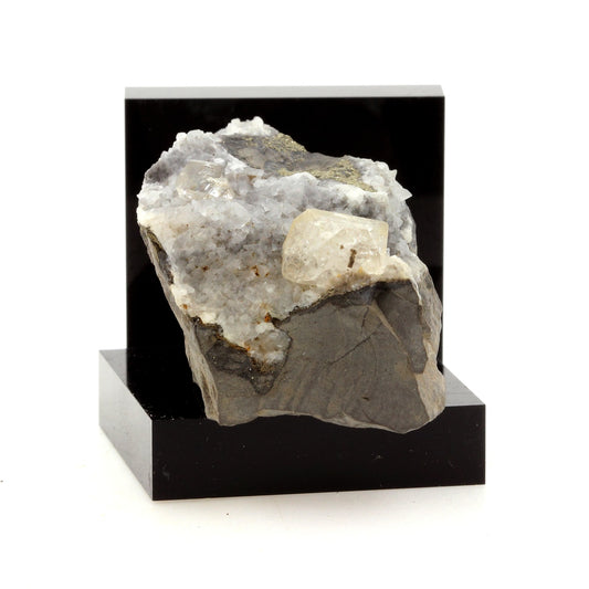 Quartz + Calcite + Pyrite. 320.2 carats. Rottier, Drôme, France