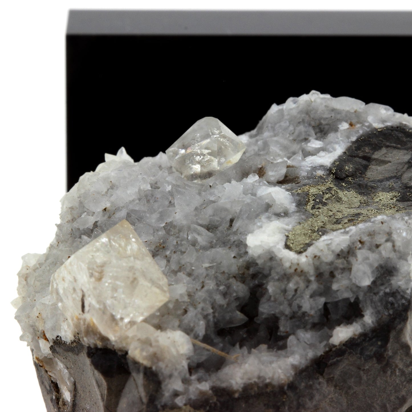 Quartz + Calcite + Pyrite. 320.2 carats. Rottier, Drôme, France