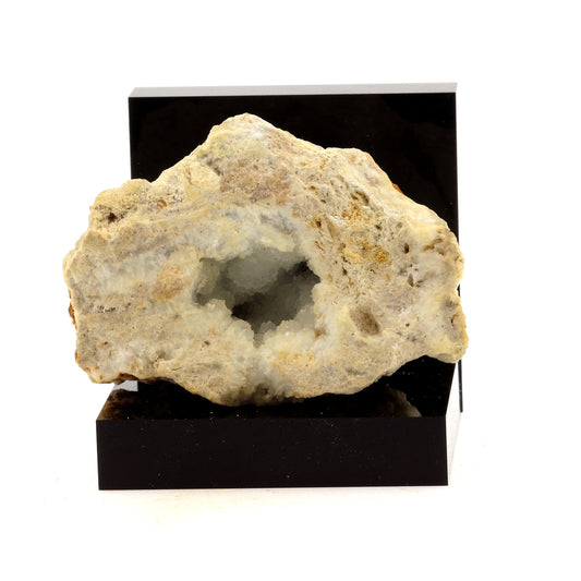 Celestine. 736.3 carats. Hautes-Alpes, France