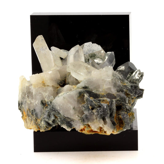 Quartz, Chlorite. 586.9 carats, Les Deux Alpes, Oisans, France