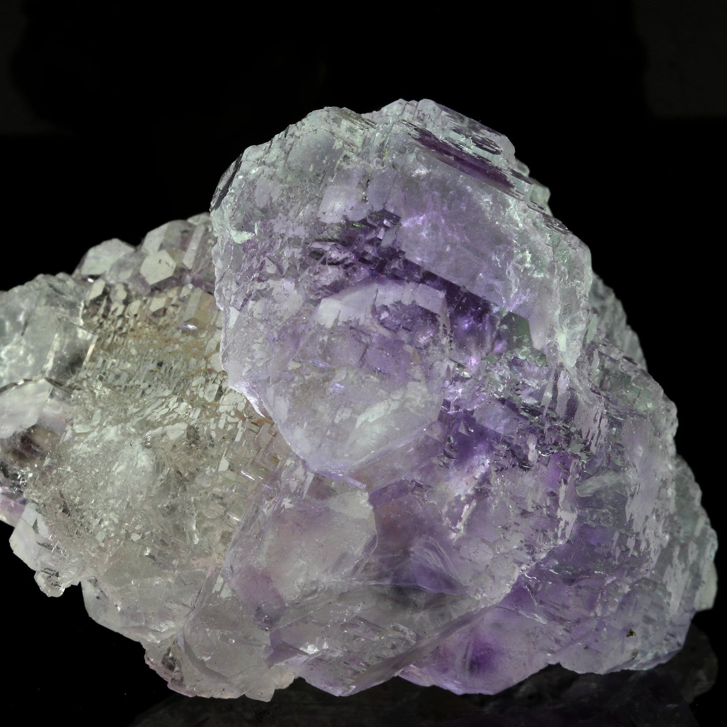 Fluorite + Quartz. 721.2 carats. Shangbao Mine, Hunan, Chine