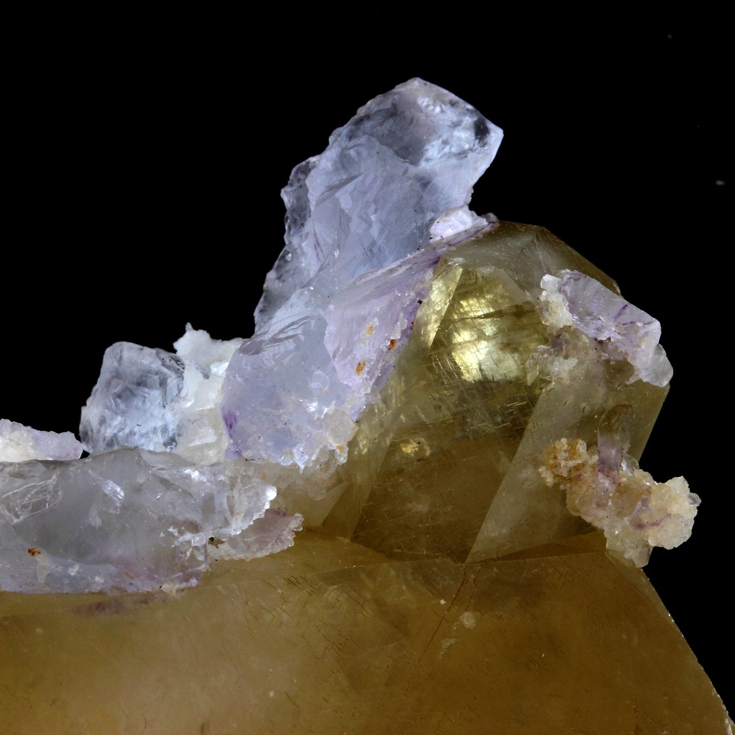 Calcite. 1210.0 carats. Minas Gerais, Brésil