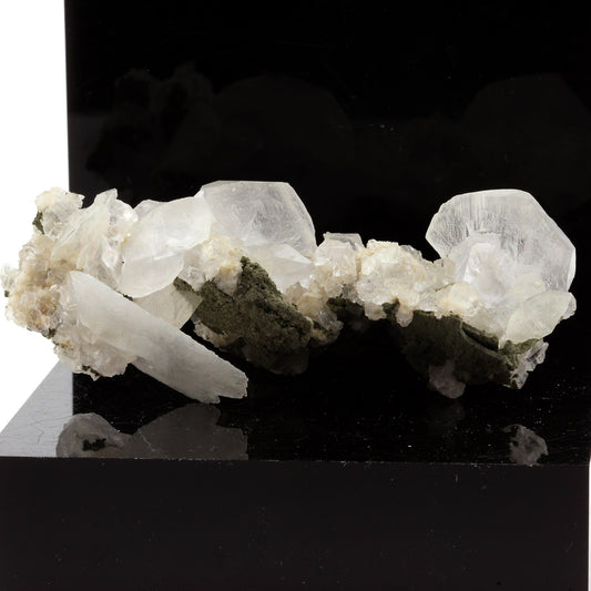 Calcite. 265.8 carats. Nikolaevskiy Mine, Dal'negorsk, Russie