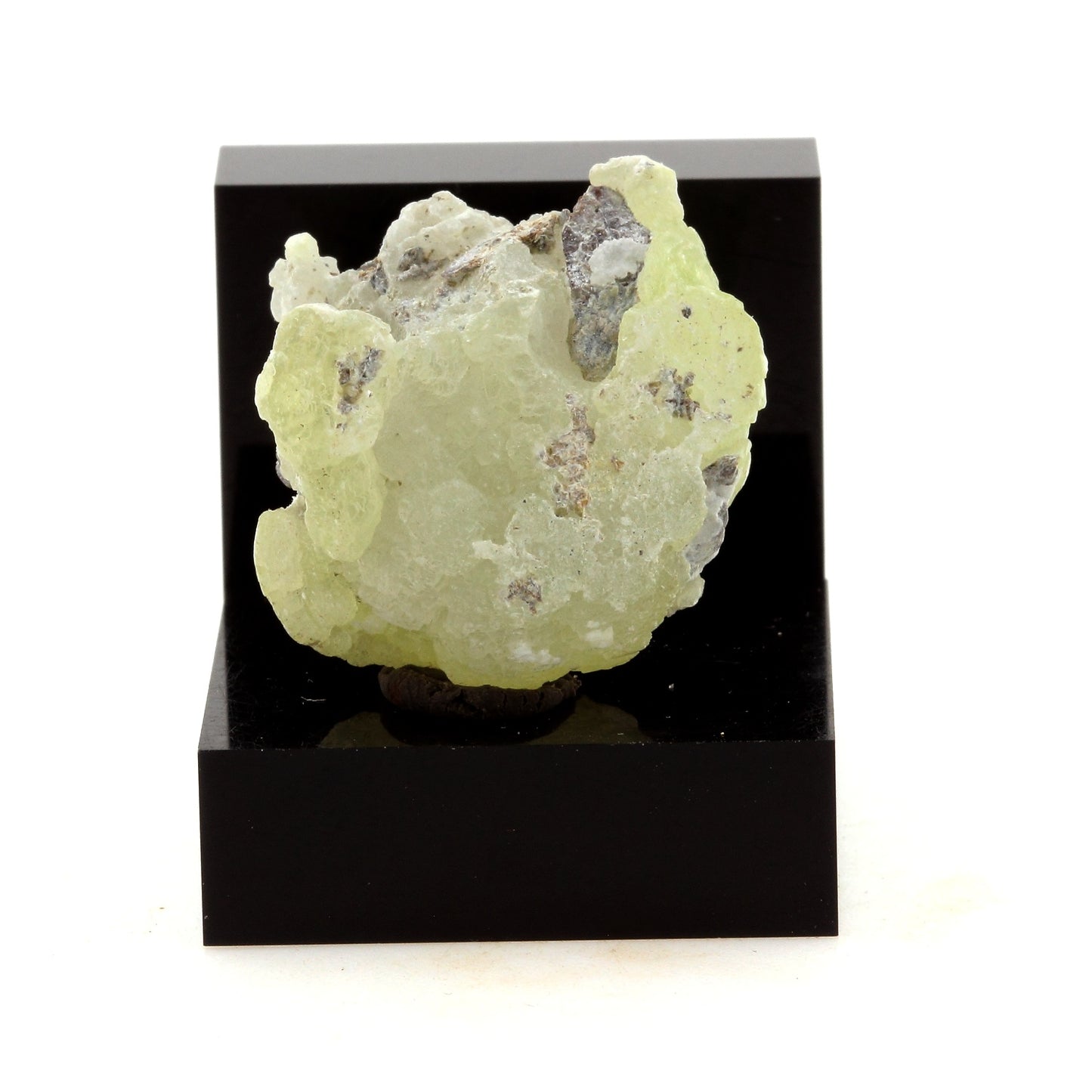 Brucite. 40.87 carats. Balochistan, Pakistan