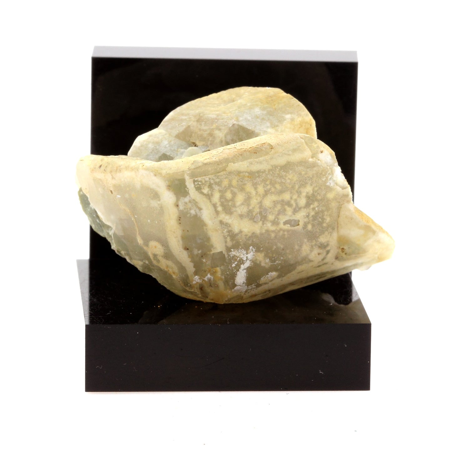 Calcite + Chlorite. 175.8 carats. Saint-André d'Embrun, France