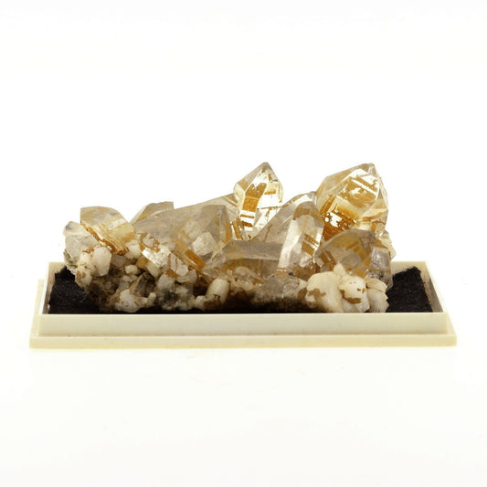 Quartz + Albite. 387.2 carats. En provenance de Grimsel area, Hasli Valley, Bern, Suisse