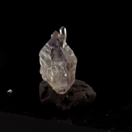 Quartz Améthyste Sceptre inversé . 1.5 carats. Mörchnerkar, Mörchner area, Zemmgrund, Zillertal, North Tyrol, Tyrol, Autriche