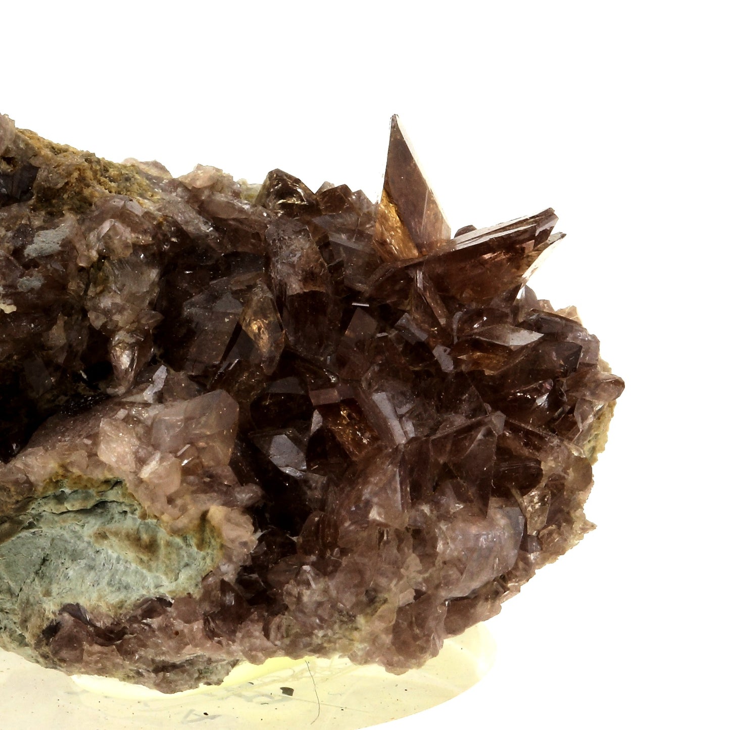 Axinite. 233.5 carats. Bourg d'Oisans, Isère, France