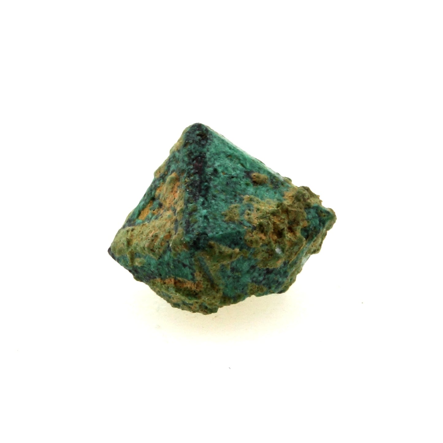 Cuprite pseudomorphosée Malachite. 1.5 carats. Chessy-les-Mines, Rhône, France