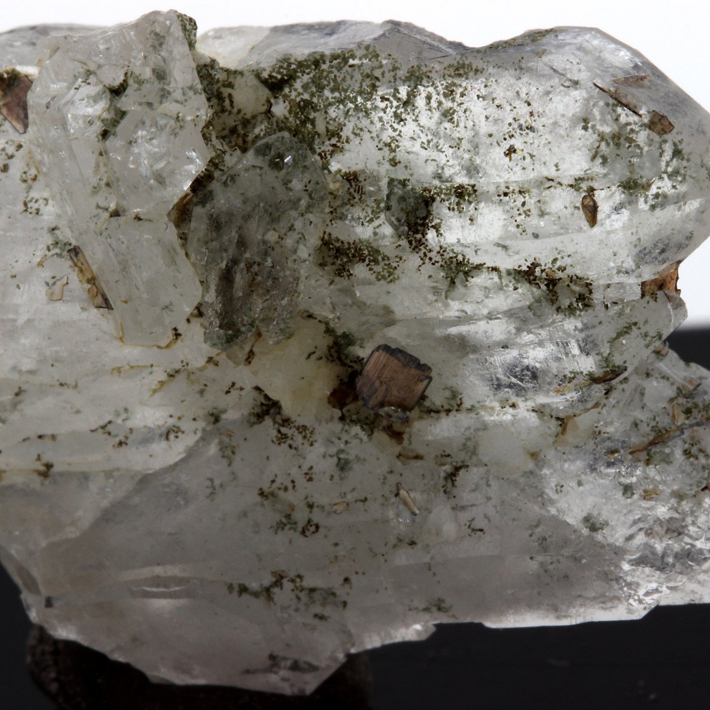 Quartz + Brookite. 40.1 carats. Les Chapieux, Tarentaise, France