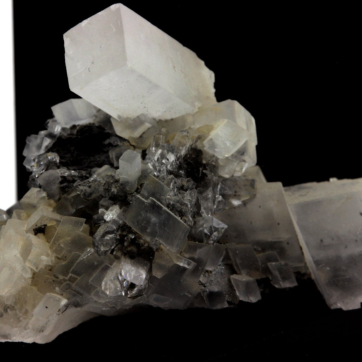 Calcite. 164.7 carats. Saint-Sorlin-d'Arves, la Maurienne, Savoie, France
