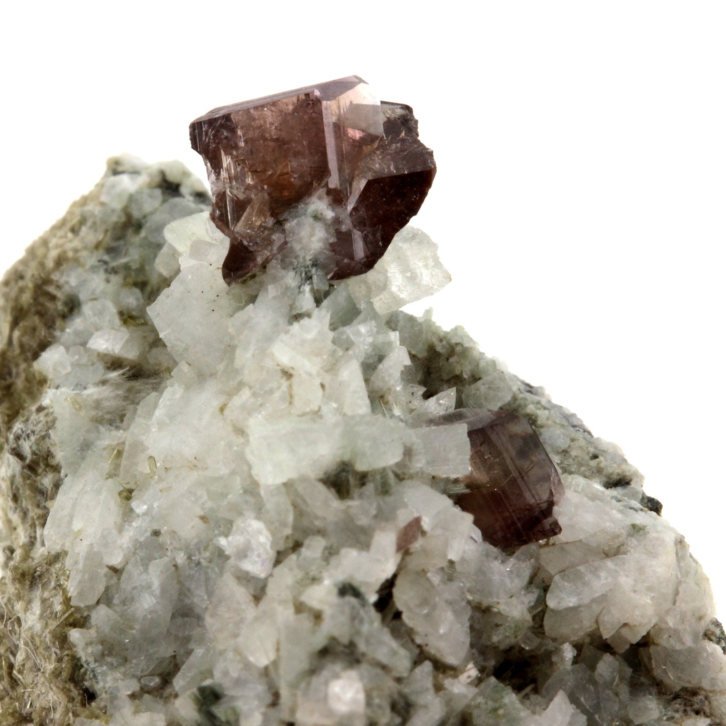 Axinite. 144.6 carats. Le Rocher d'Armentier, Bourg d'Oisans, France