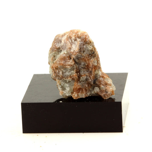 Dolerite. 28.2 carats. Saco, Maine, USA