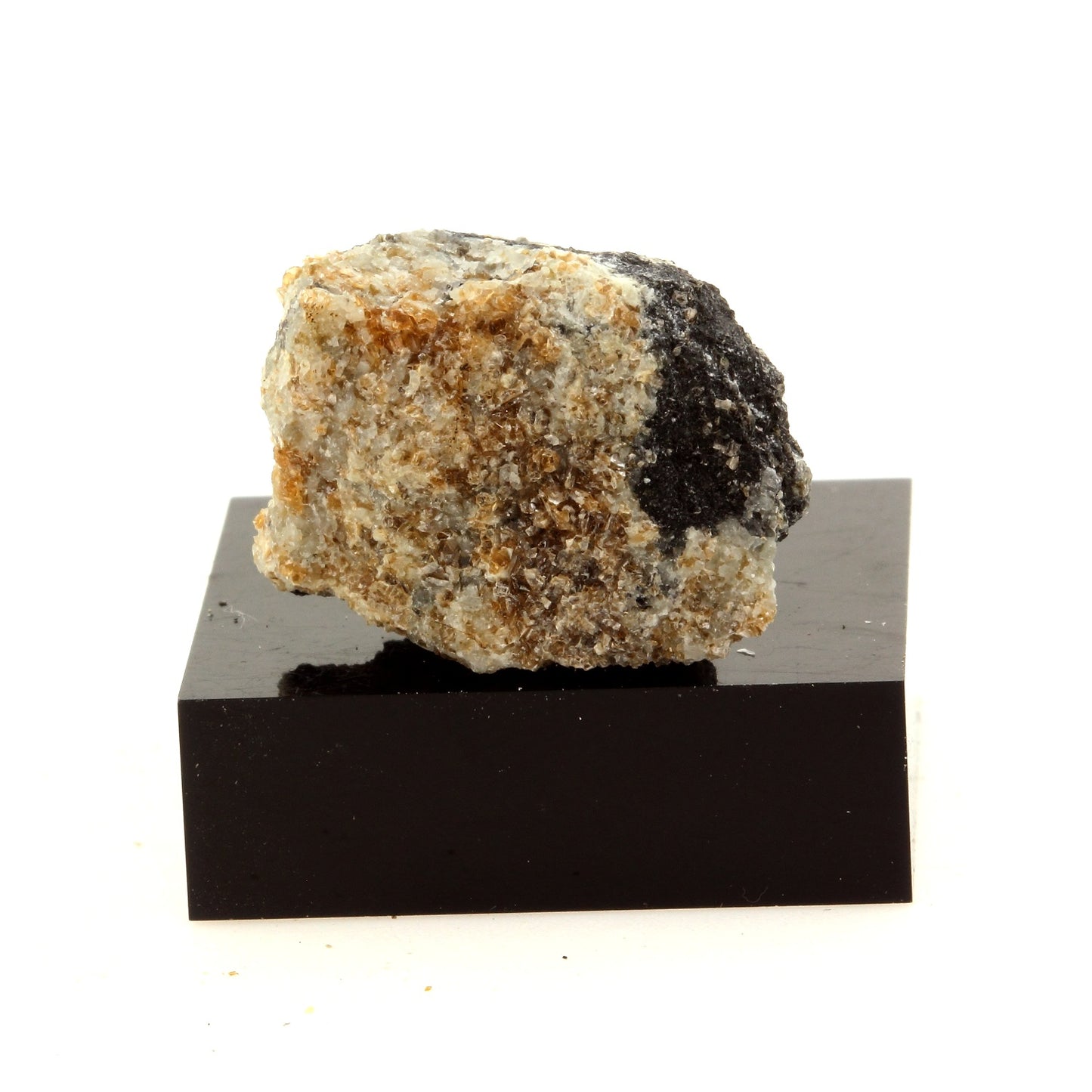 Augite. 40.3 carats. Wakefield, Québec, Canada