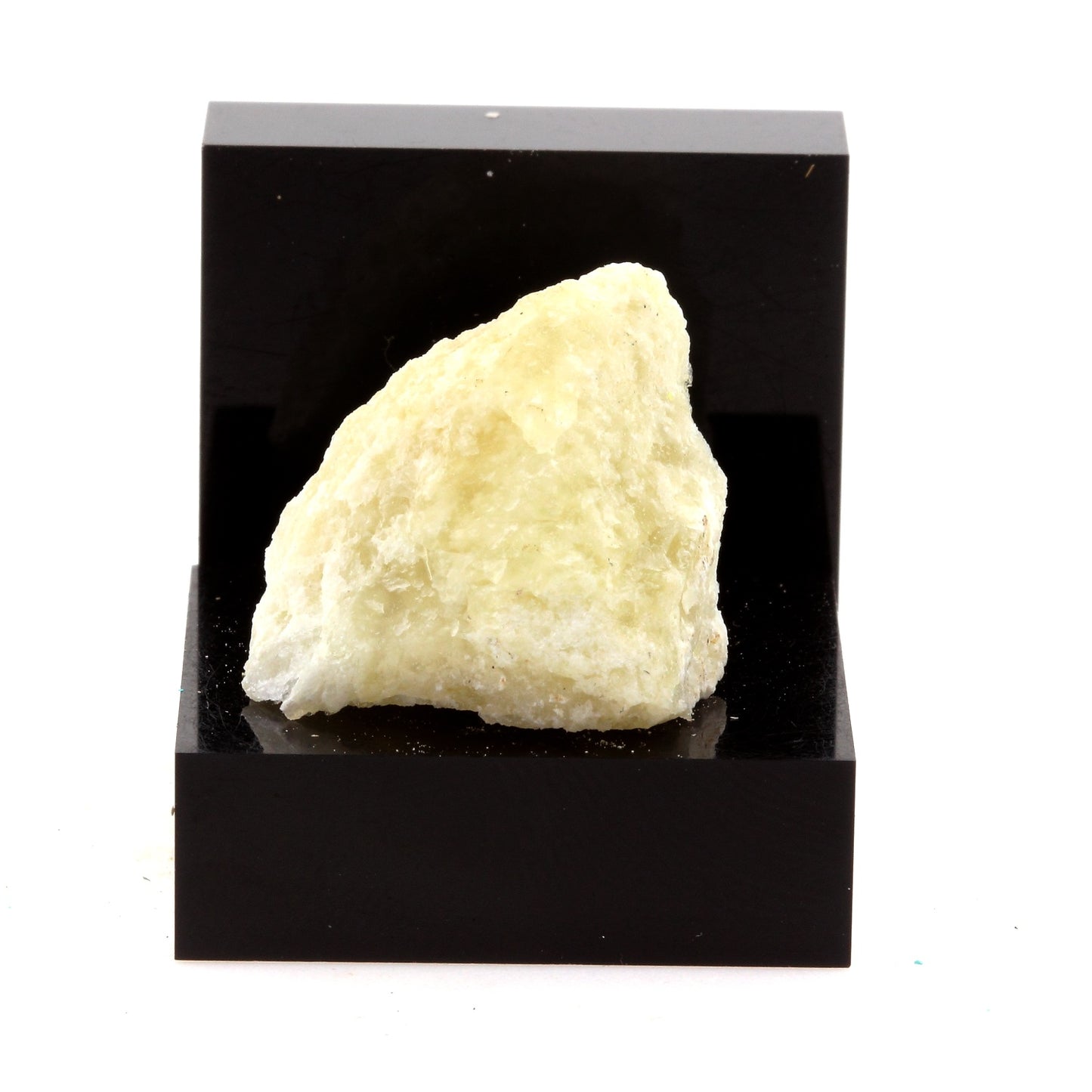 Egerane. 39.1 carats. Estrie, Québec, Canada