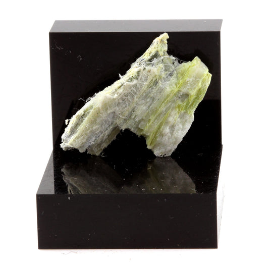 Deweylite, 12.2 carats, Estrie, Québec, Canada