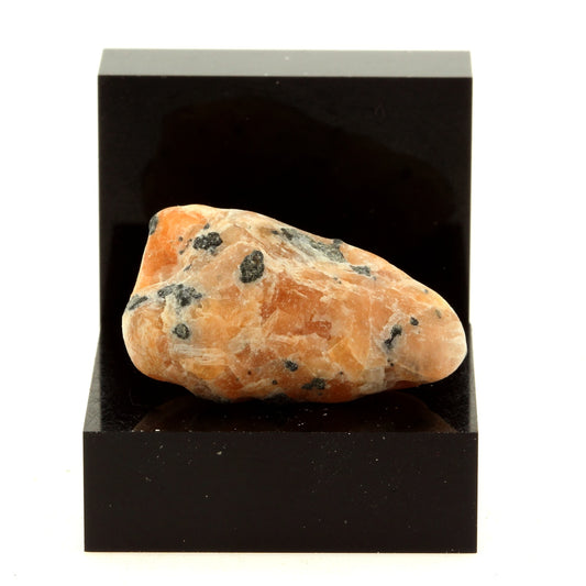 Calcite. 27.8 carats. Ottawa, Ontario, Canada