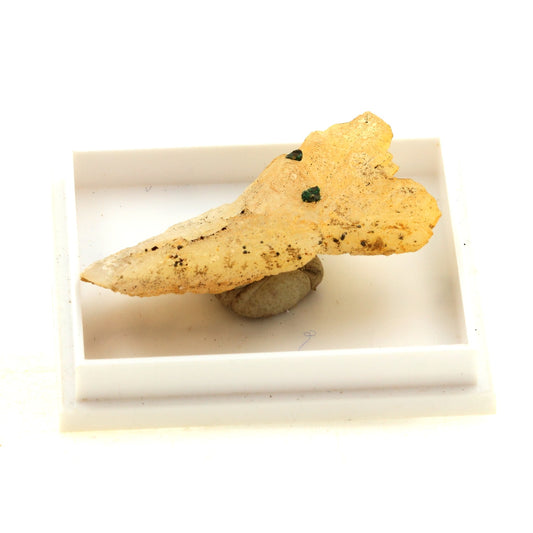 Calcite + Chalcopyrite. 14.73 carats. Saint-André d'Embrun, Hautes-Alpes, France