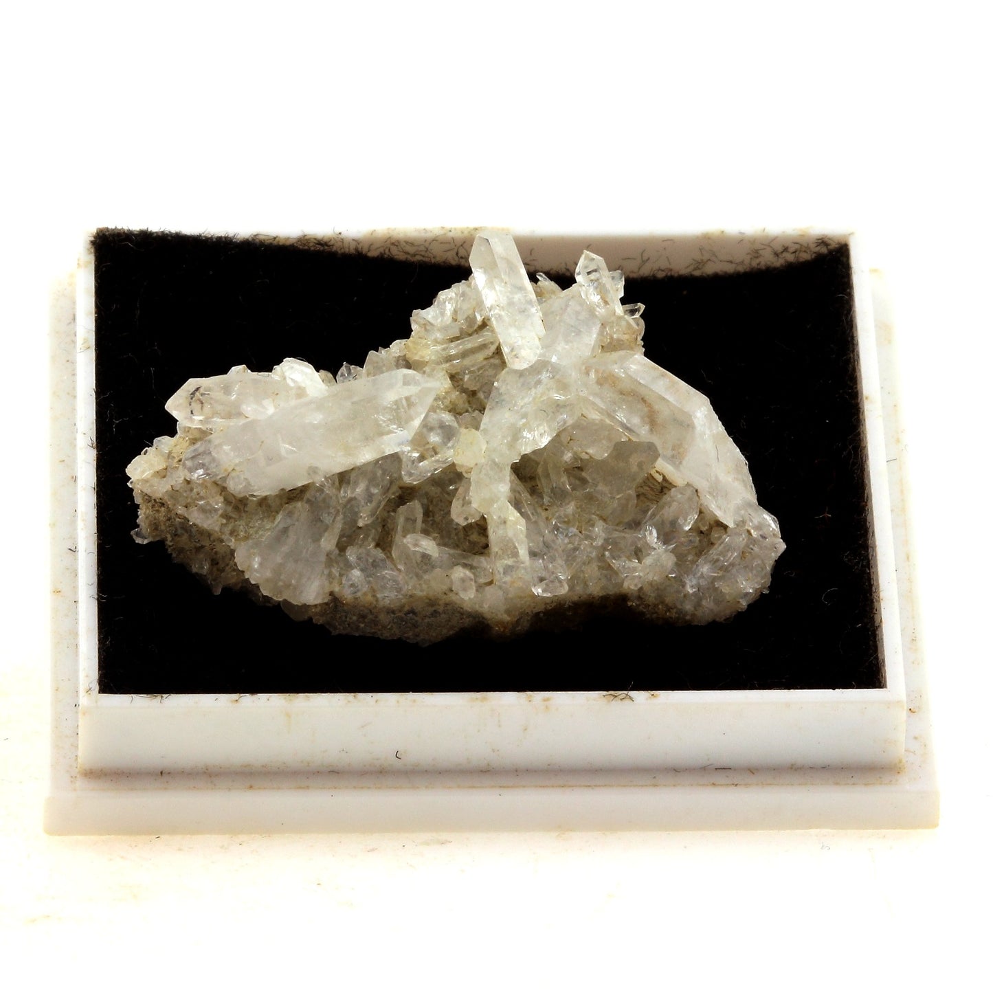 Quartz + Brookite. 30.19 carats. Saint-André d'Embrun, Hautes-Alpes, France