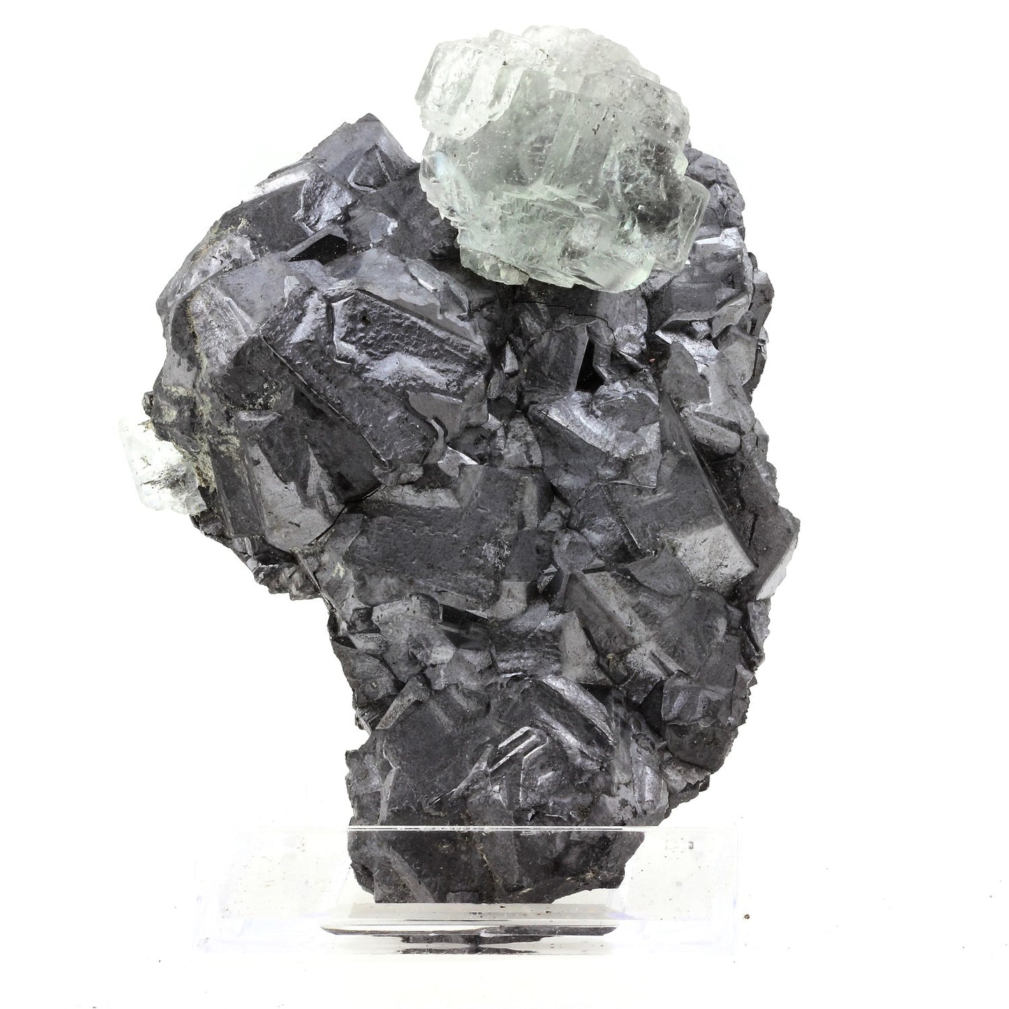 Fluorite + Galène. 3390.1 carats. En provenance de Naica Mine, Naica, Mun. de Saucillo, Chihuahua, Mexique