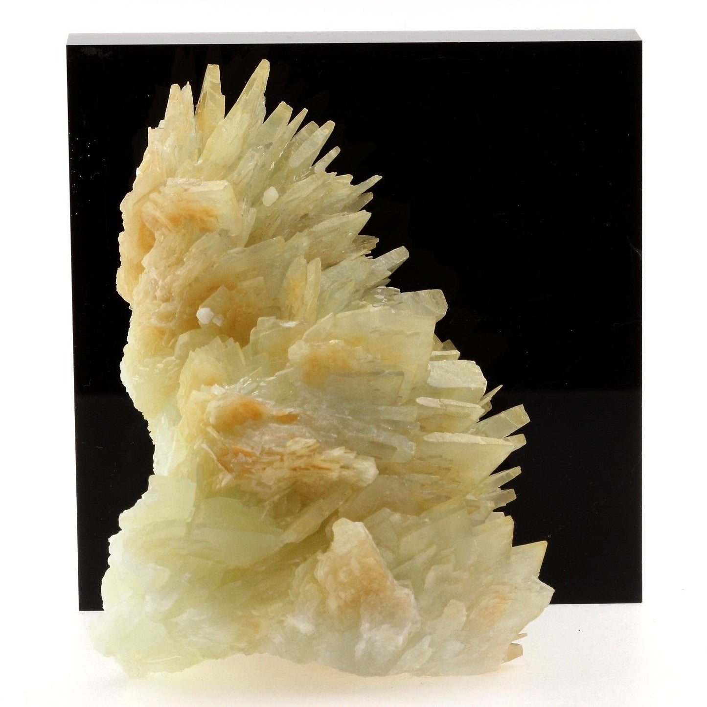 Baryte. 3825.1 carats. Shangulowé Mine, Katanga, Congo
