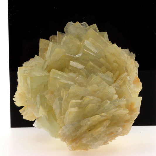 Baryte. 3825.1 carats. Shangulowé Mine, Katanga, Congo