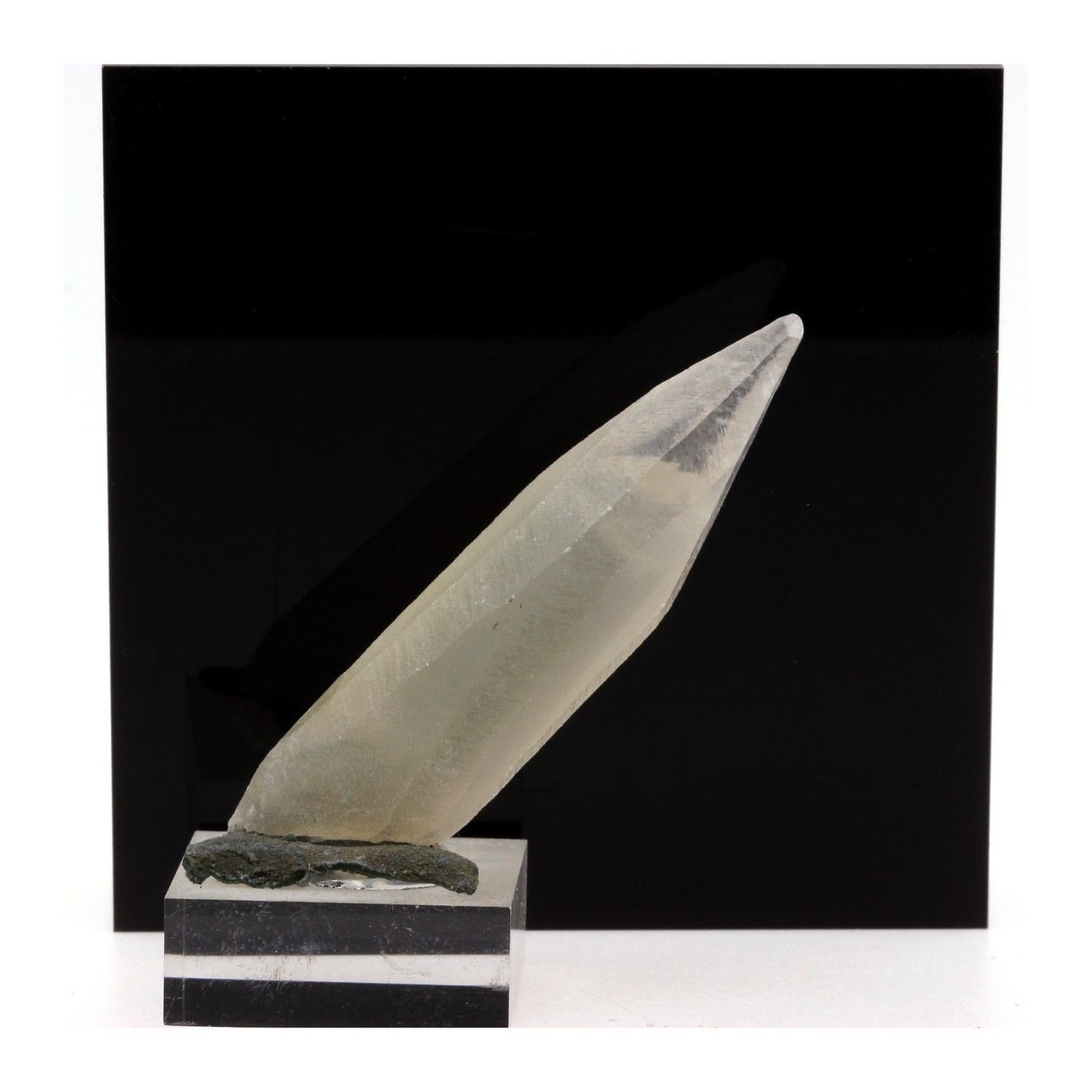 Calcite. 202.7 carats. Planalto, Rio Grande do Sul, Brésil