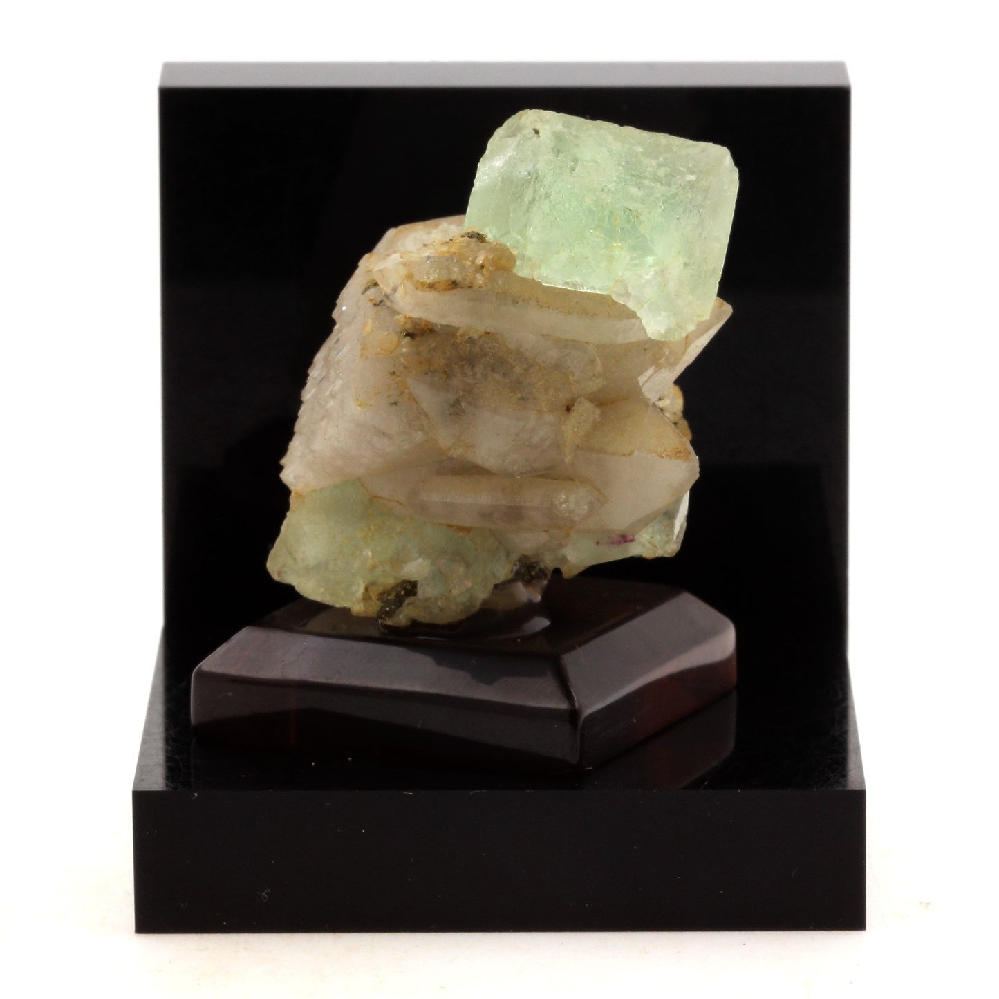 Fluorite + Quartz. 230.8 carats. Le Burg Mine, Tarn, France