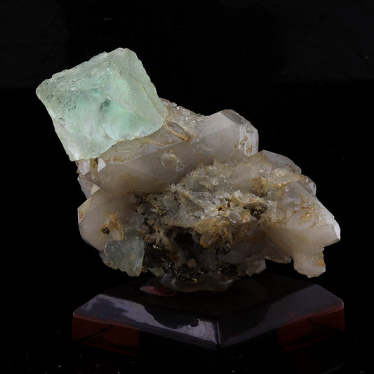 Fluorite + Quartz. 230.8 carats. Le Burg Mine, Tarn, France
