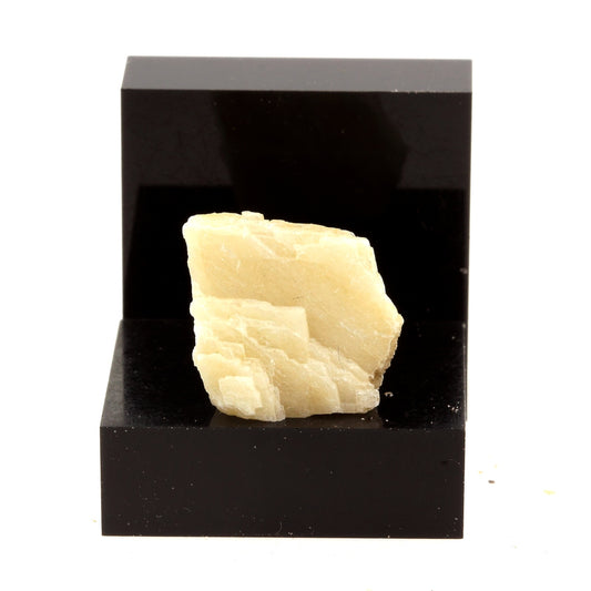 Analbite. 12.04 carats. Notre-Dame-de-la-Salette, Canada