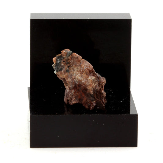 Arkose. 13.08 carats. Grenville, Québec, Canada