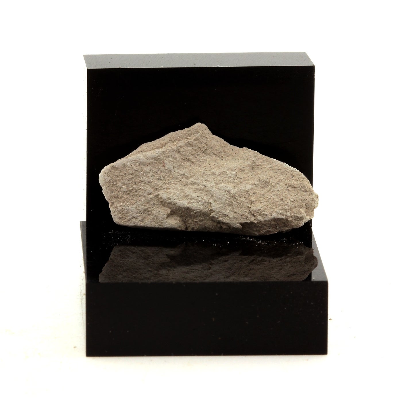 Clay. 9.90 carats. Ottawa, Ontario, Canada