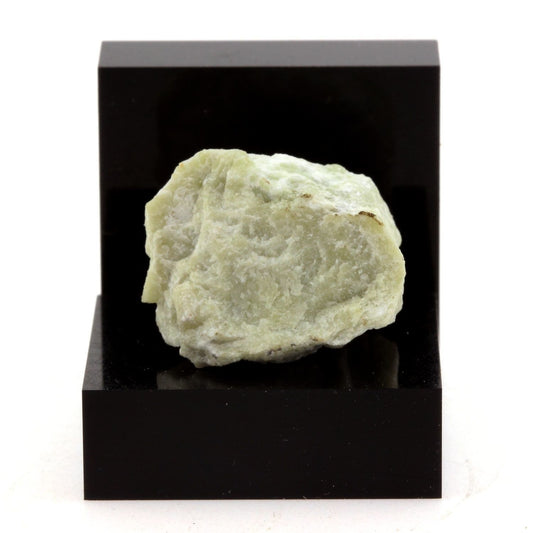 Egerane. 47.50 carats. Estrie, Québec, Canada