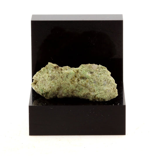 Falcondoite. 20.62 carats. Orford Nickel mine, Estrie, Québec, Canada