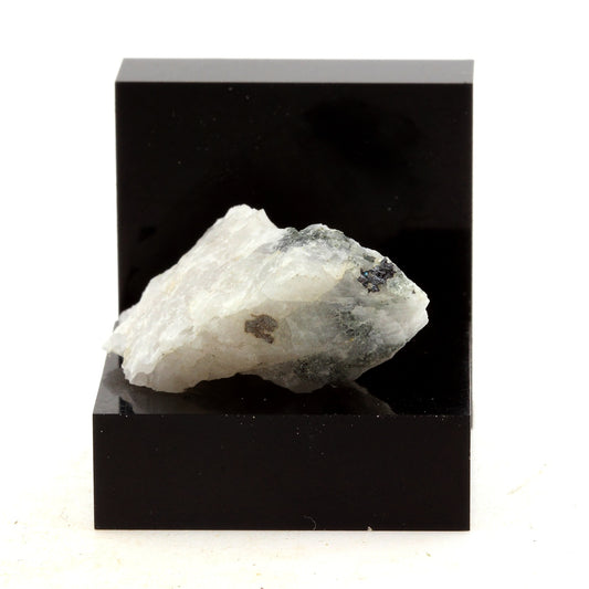 Anatase. 35.73 carats. Estrie, Québec, Canada