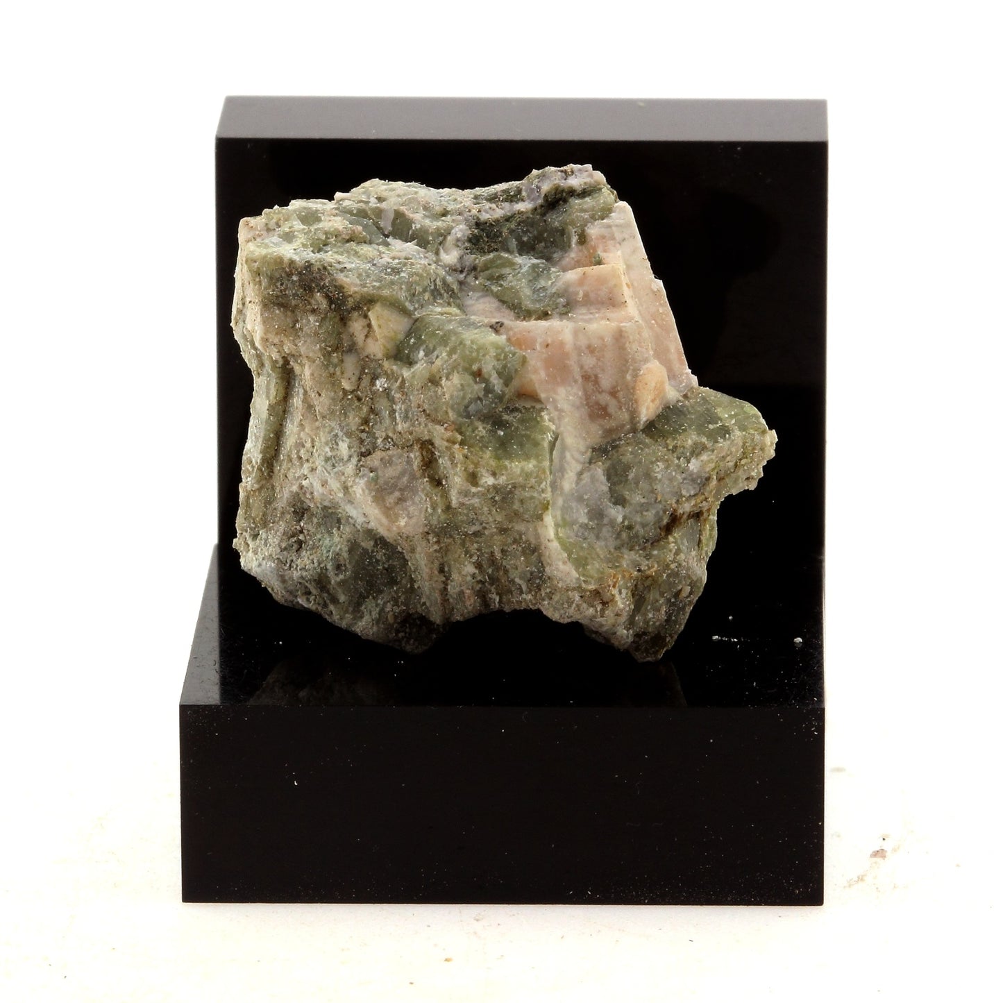 Diopside. 57.82 carats. Grenville, Québec, Canada